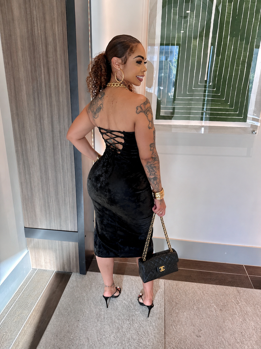 Cut To Win Midi Dress